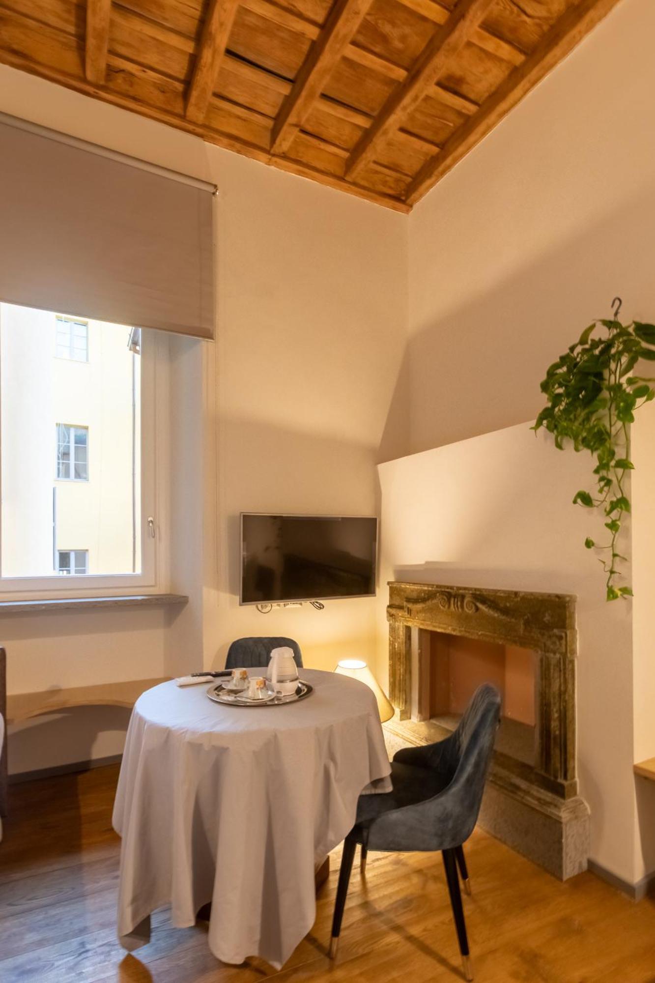 Fontana Di Trevi Roma Luxury Suite Exterior foto
